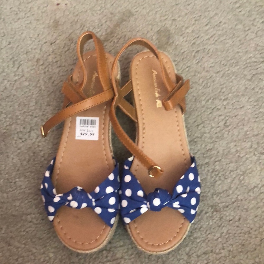 American Eagle sandals